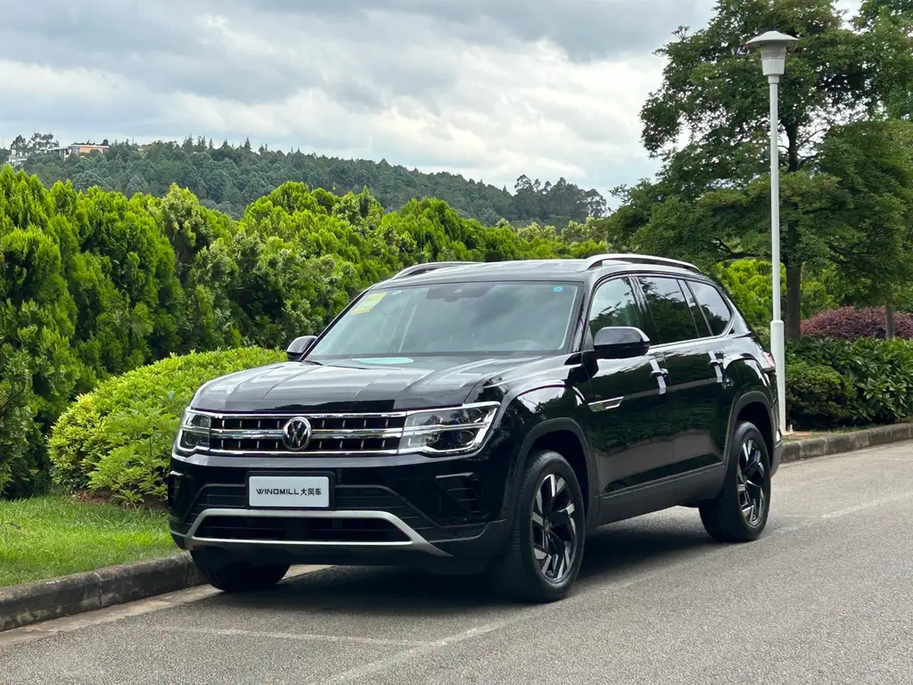VOLKSWAGEN TOURAN 2023