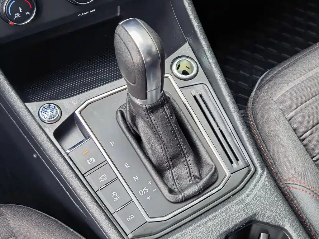VOLKSWAGEN LAVIDA 2023