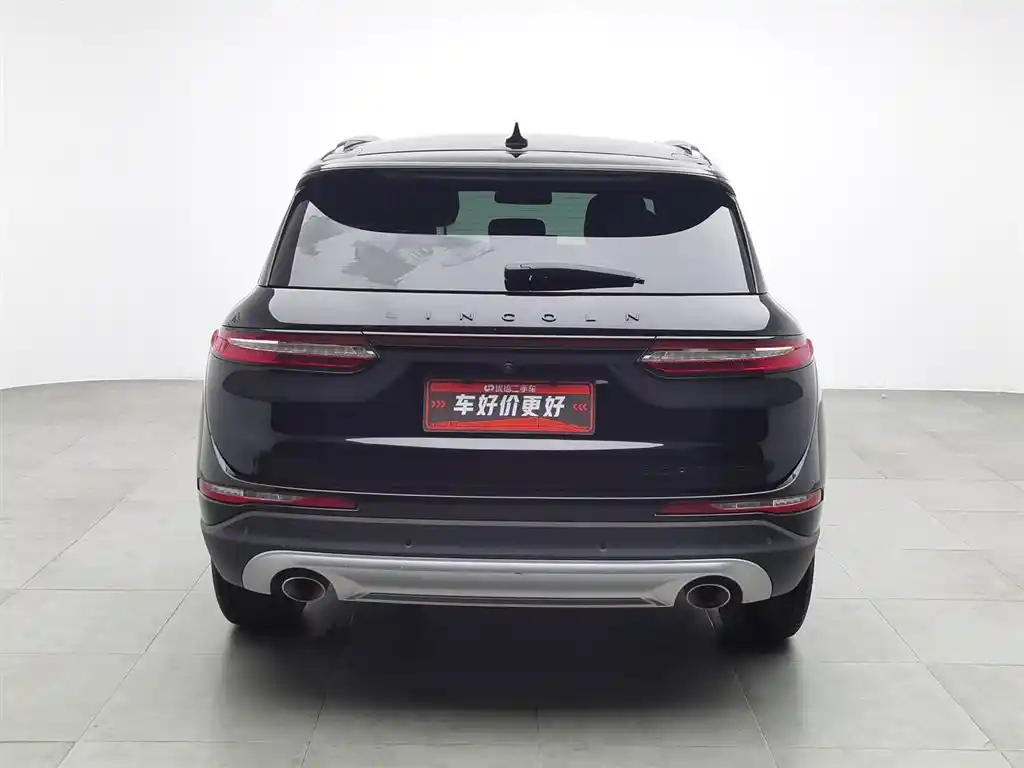 LINCOLN ADVENTURER 2021
