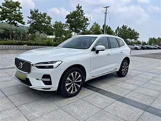 VOLVO XC60 2024