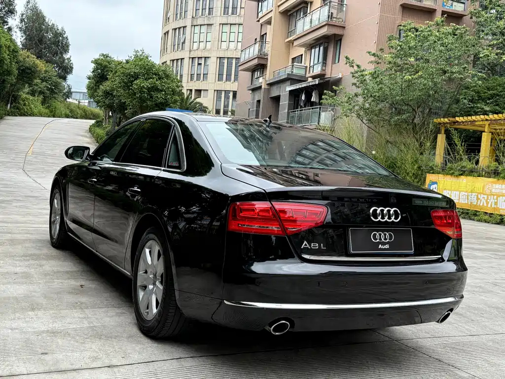 AUDI A8 2013