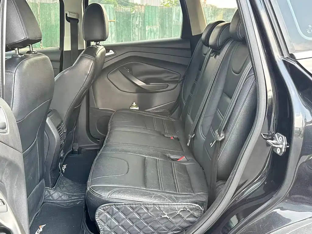 FORD ESCAPE 2015