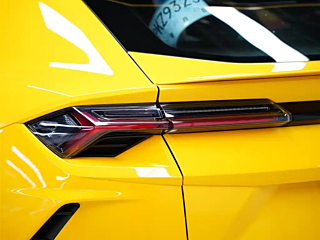 LAMBORGHINI URUS 2021 YEAR 4.0T V8 2021