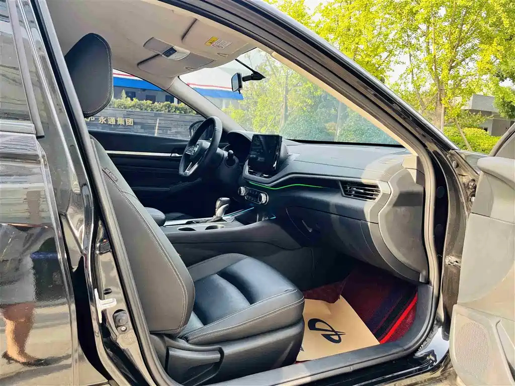 NISSAN TEANA 2022