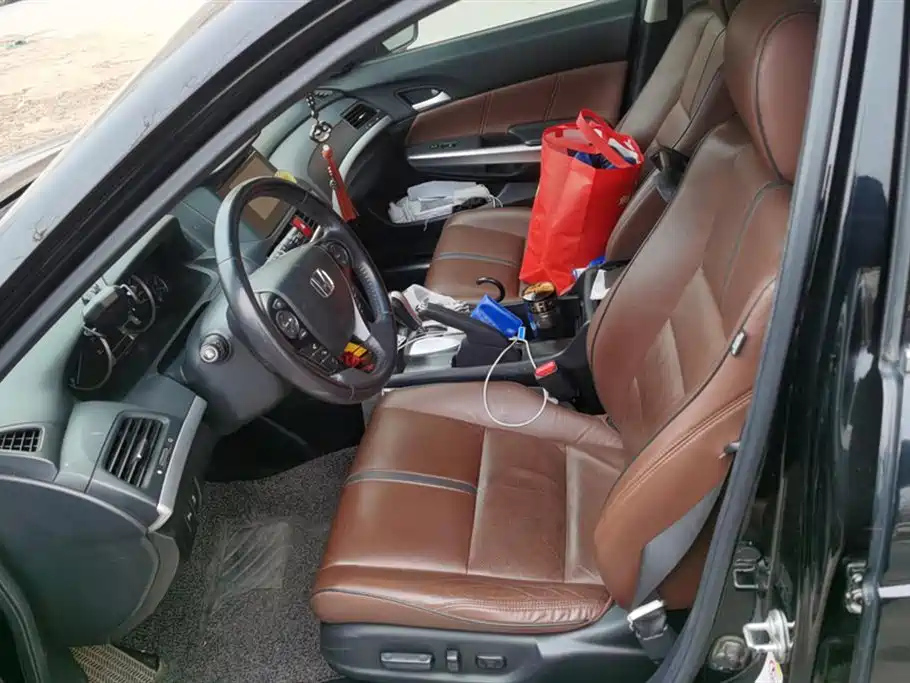 HONDA CROSSTOUR 2016