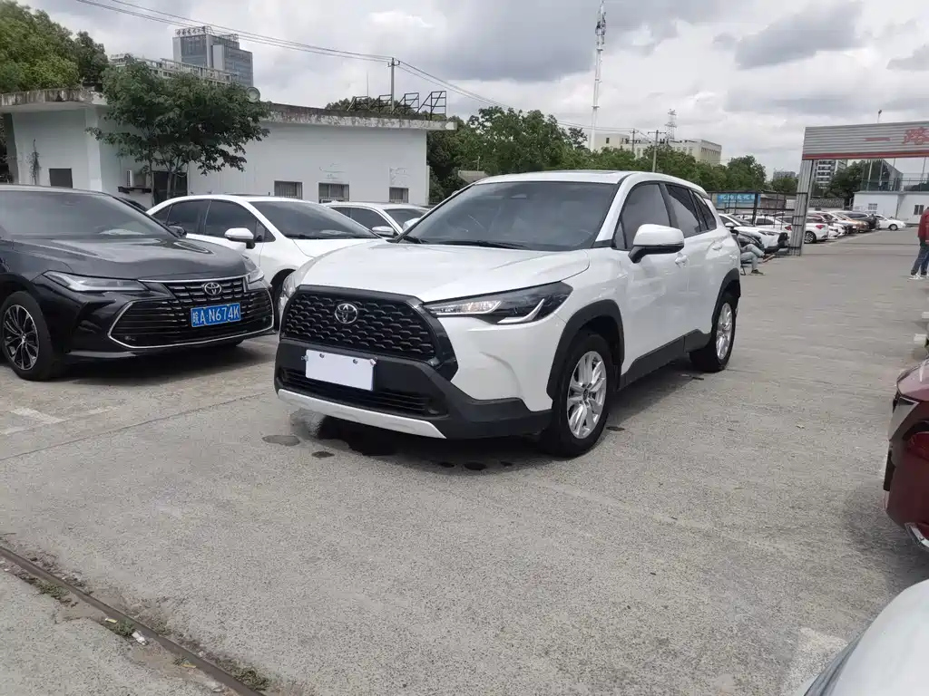 TOYOTA COROLLA CROSS 2023