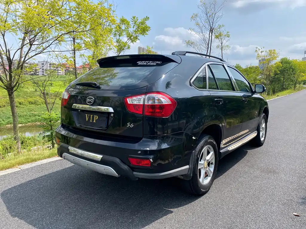 BYD S6 2014