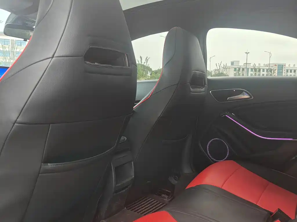 MERCEDES BENZ CLA 2016