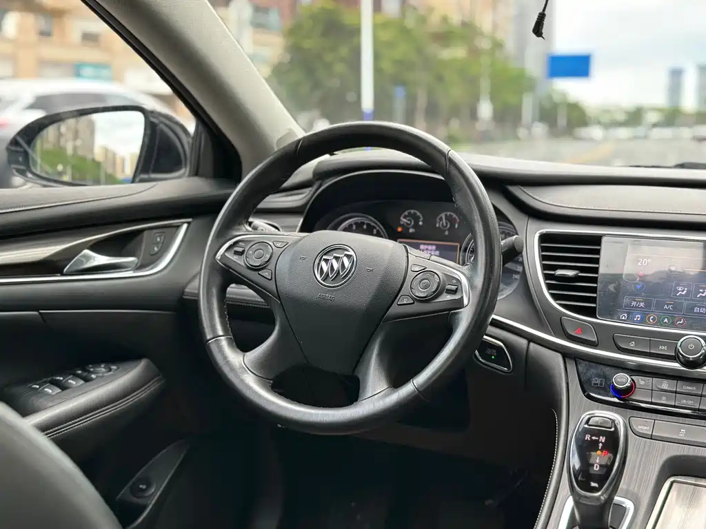 BUICK LACROSSE 2019