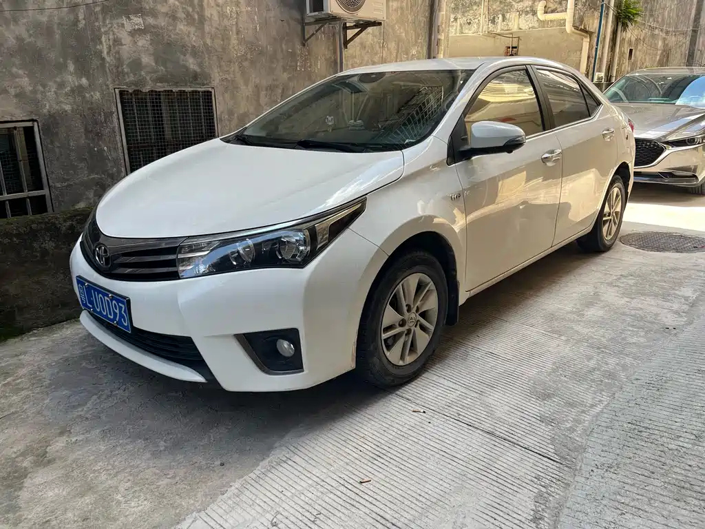 TOYOTA COROLLA 2017