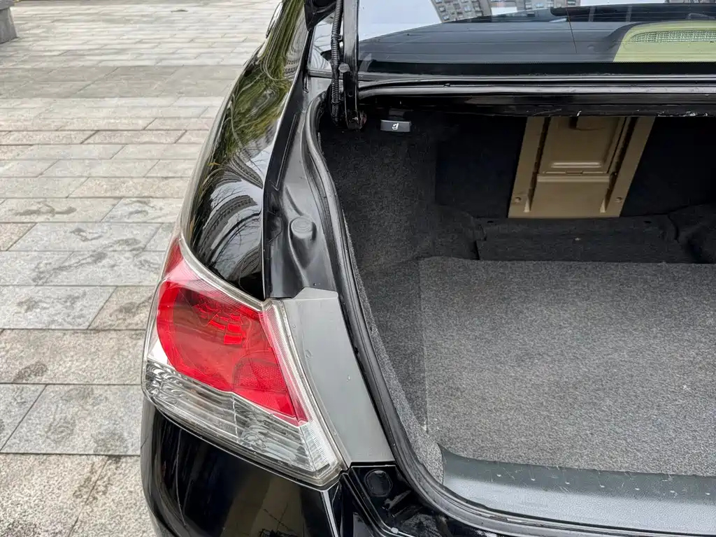 HONDA ACCORD 2010