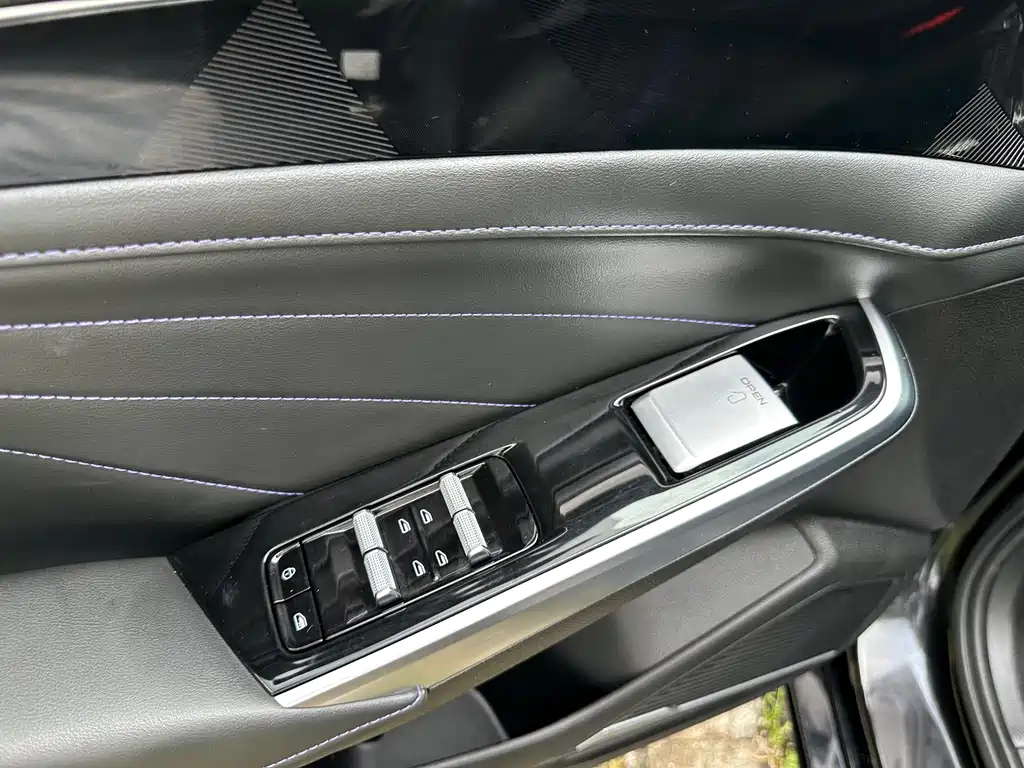 GEELY AUTO PREFACE L 2024