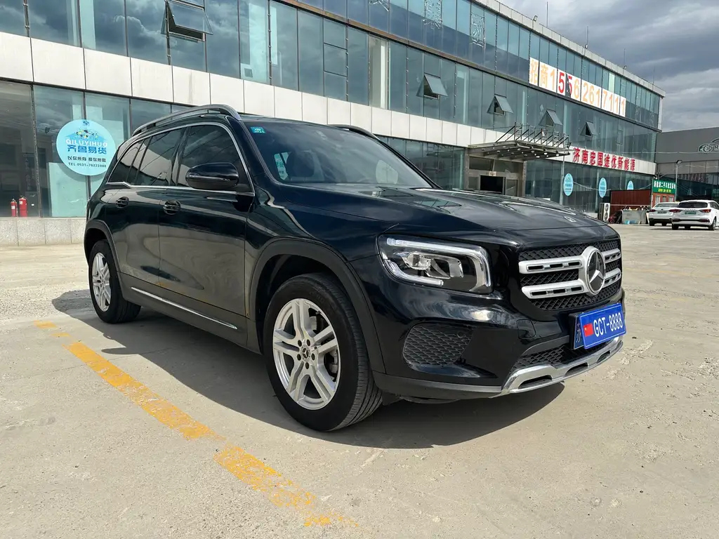 MERCEDES BENZ GLB 2023