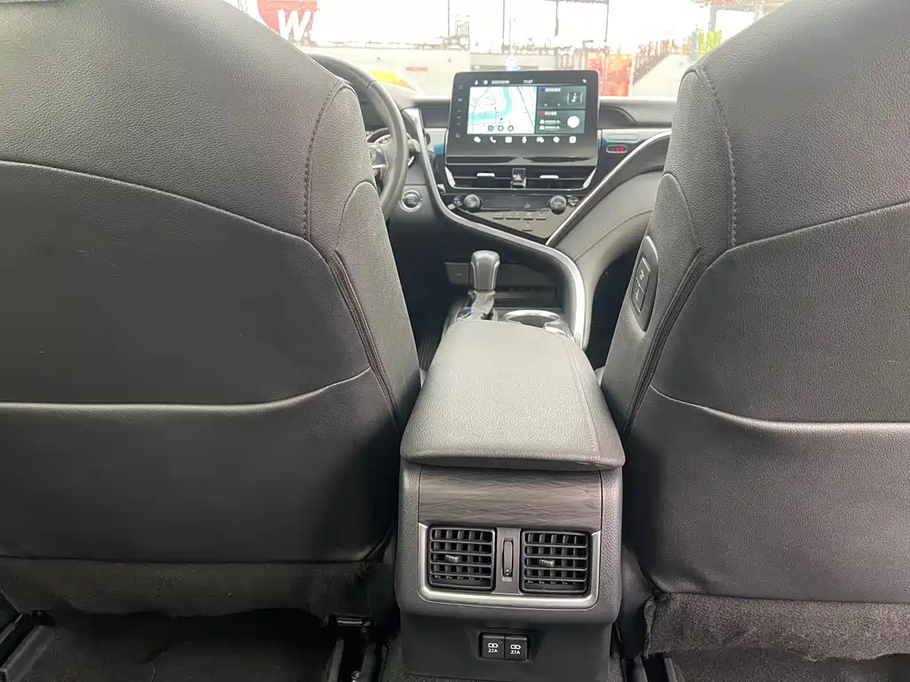 TOYOTA CAMRY 2021
