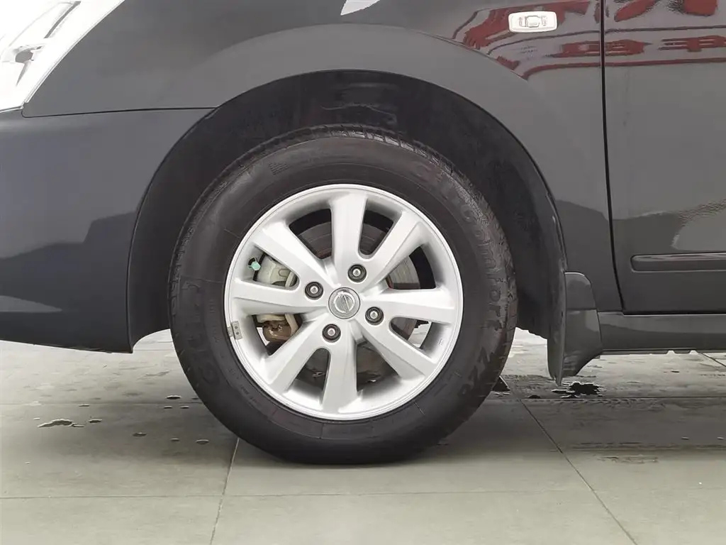 NISSAN SYLPHY 2019