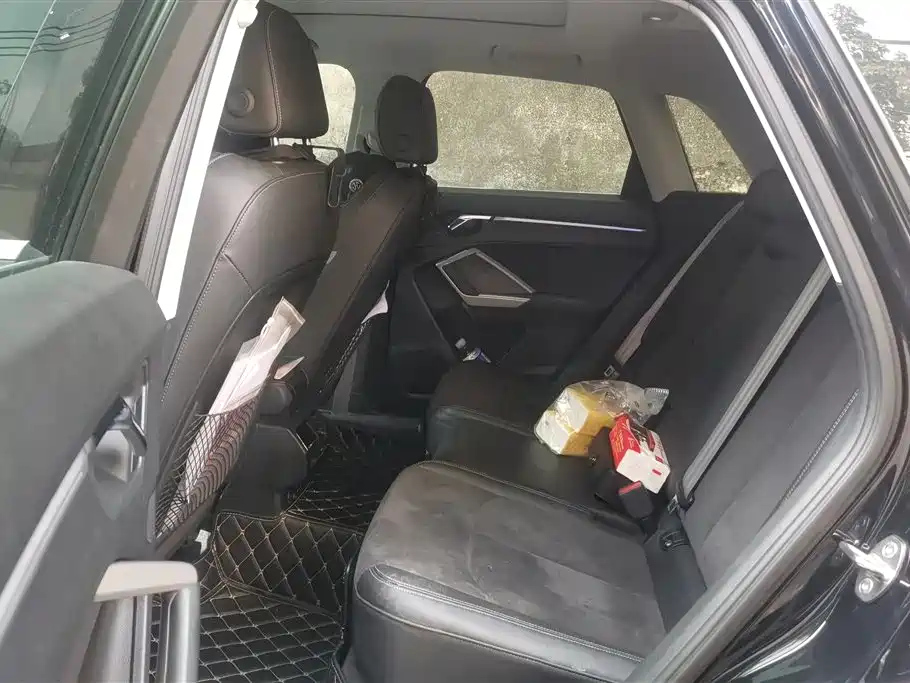 AUDI Q3 2021