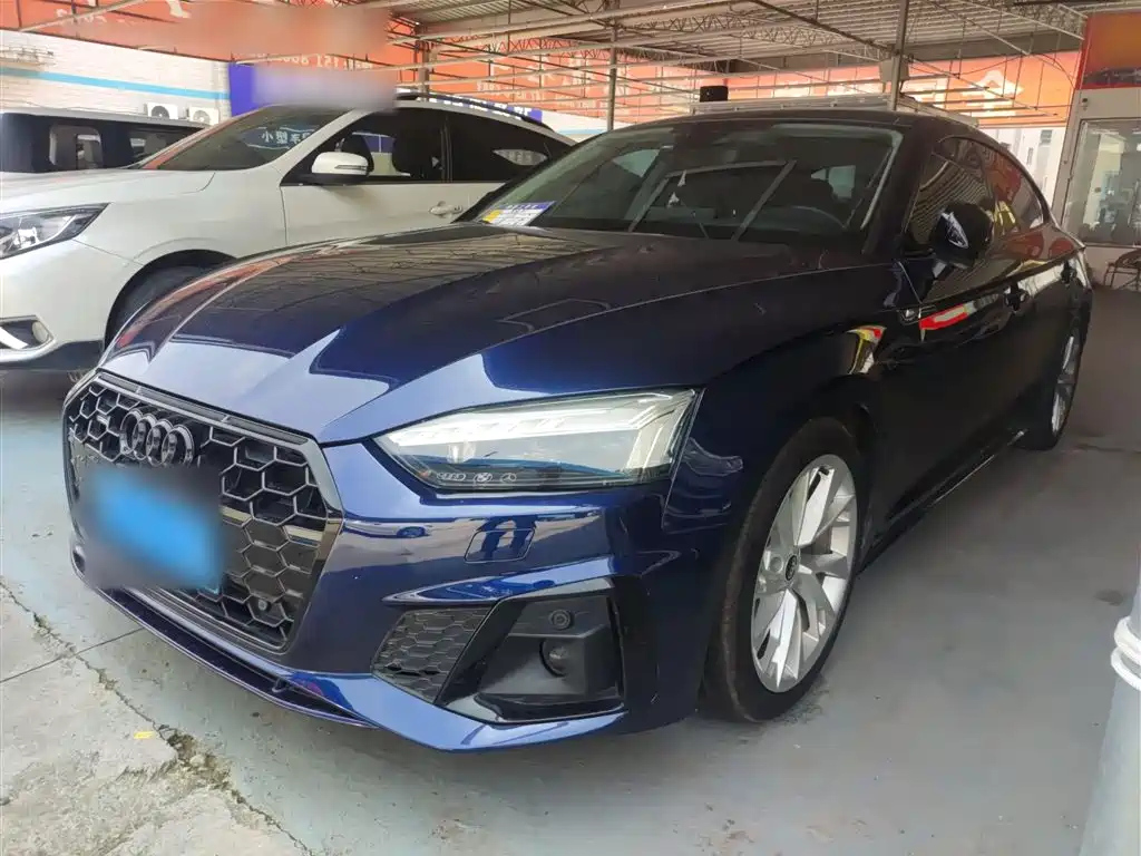 AUDI A5 2021