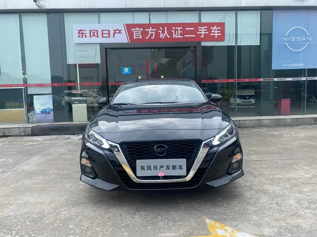 NISSAN TEANA 2022