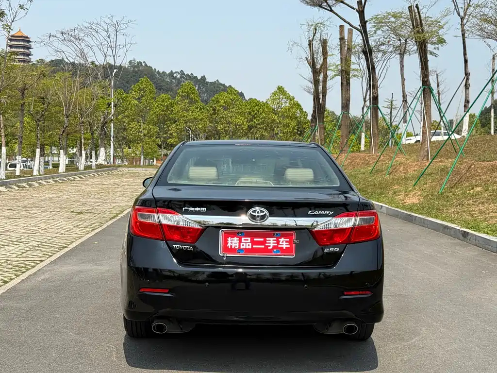 TOYOTA CAMRY 2012