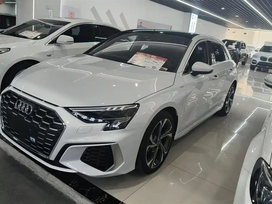 AUDI A3 2022