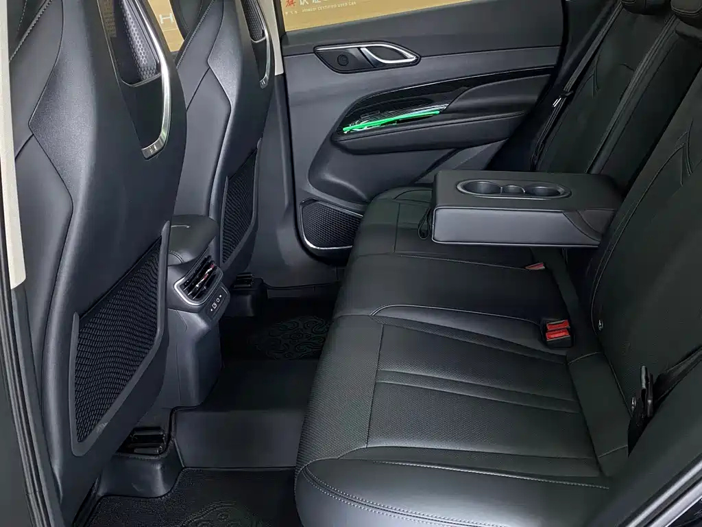 HONGQI HS3 PHEV 2024