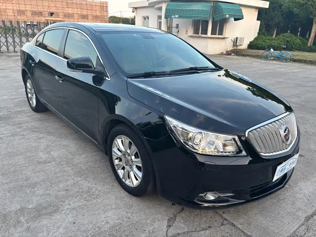 BUICK LACROSSE 2012
