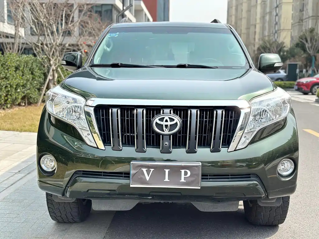 TOYOTA PRADO 2016