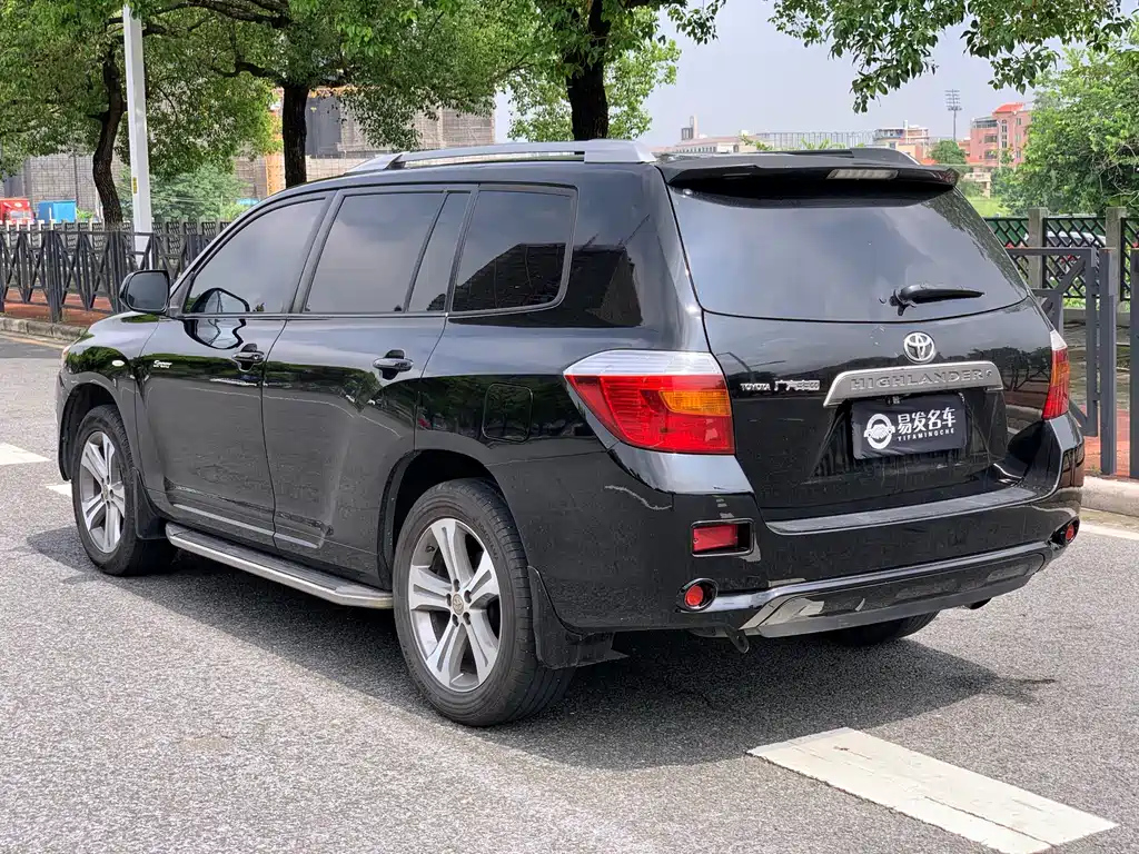 TOYOTA HIGHLANDER 2009