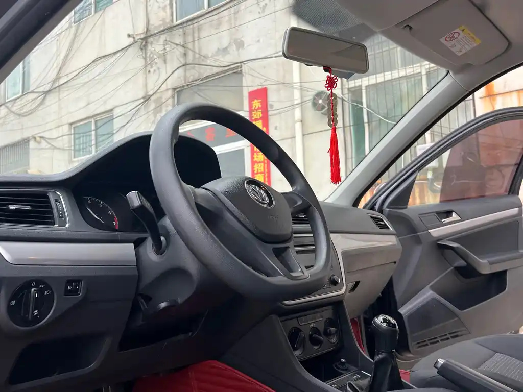 VOLKSWAGEN LAVIDA 2017