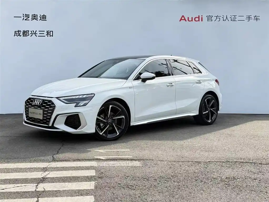 AUDI A3 2023