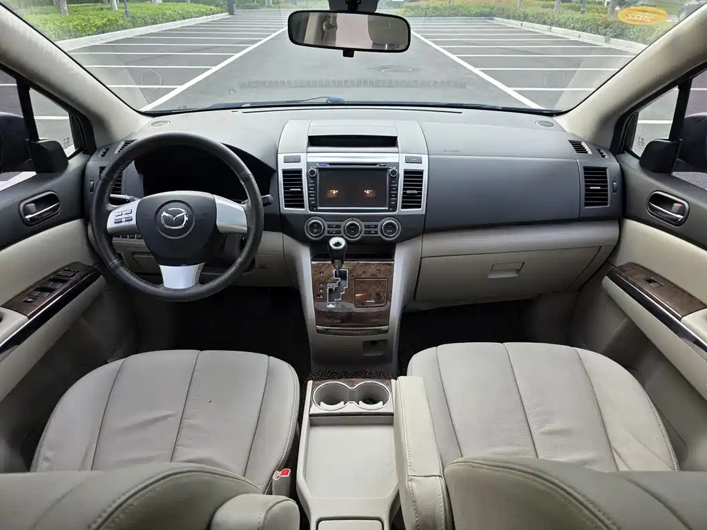 MAZDA 8 2013