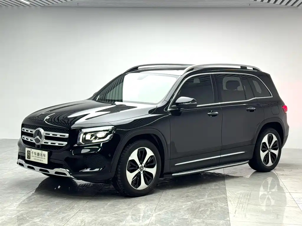MERCEDES BENZ GLB 2023
