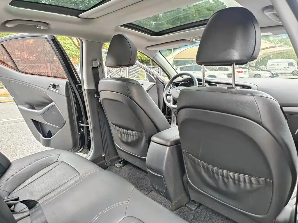 KIA K5 2012