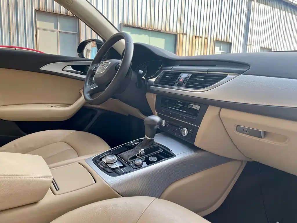 AUDI A6L 2015