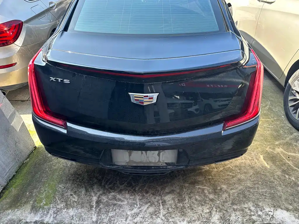 CADILLAC XTS 2015