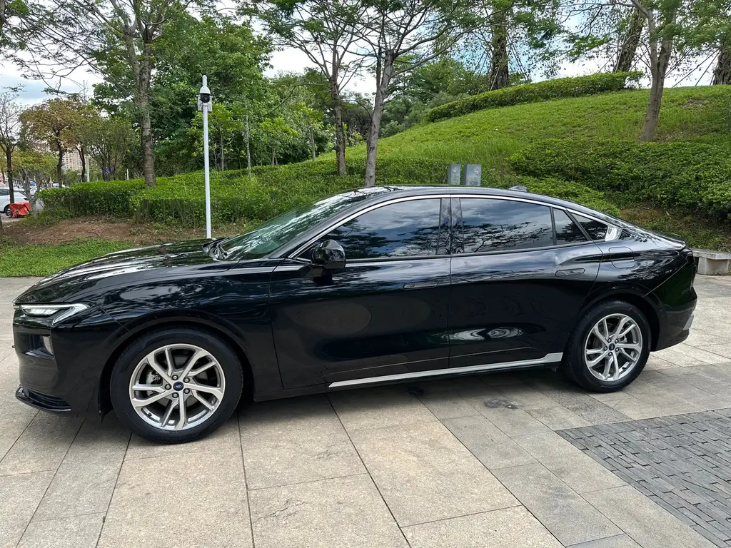 FORD MONDEO 2022