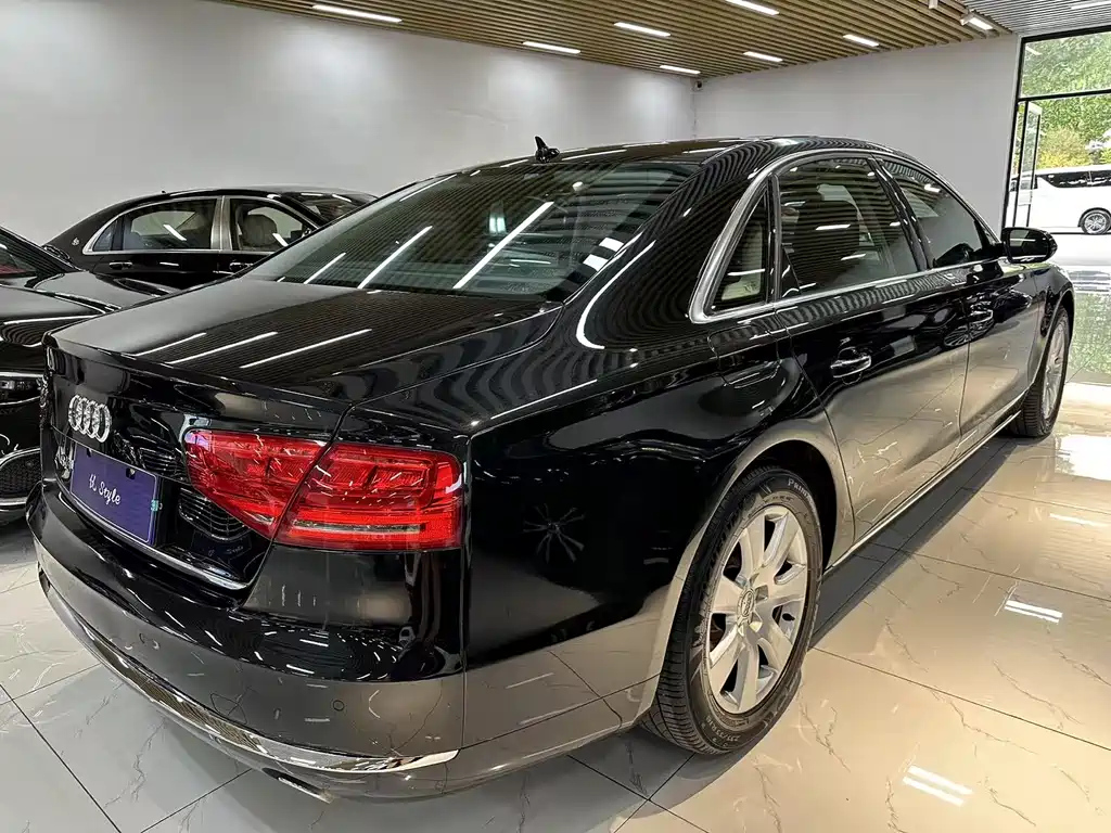 AUDI A8 2013