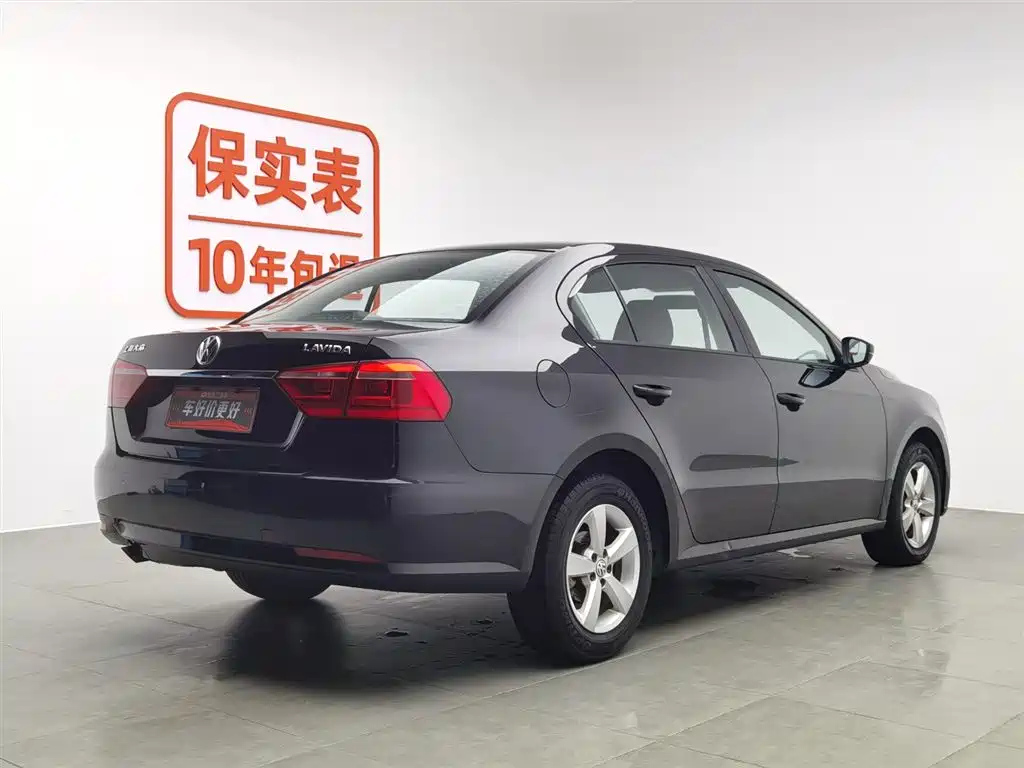 VOLKSWAGEN LAVIDA 2016