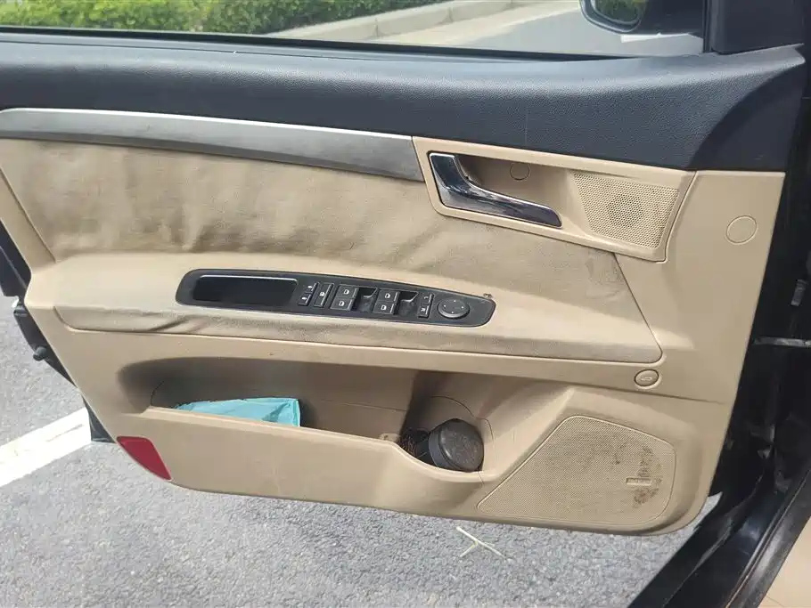 ROEWE 350 2015