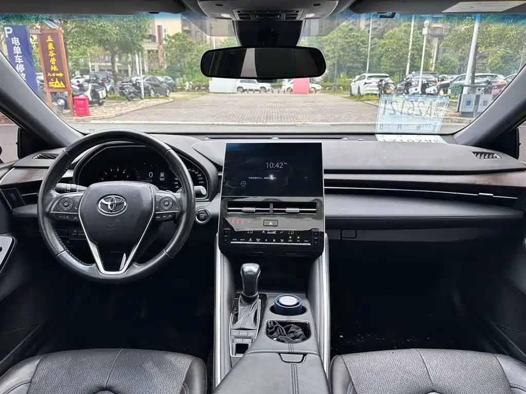 TOYOTA AVALON 2022