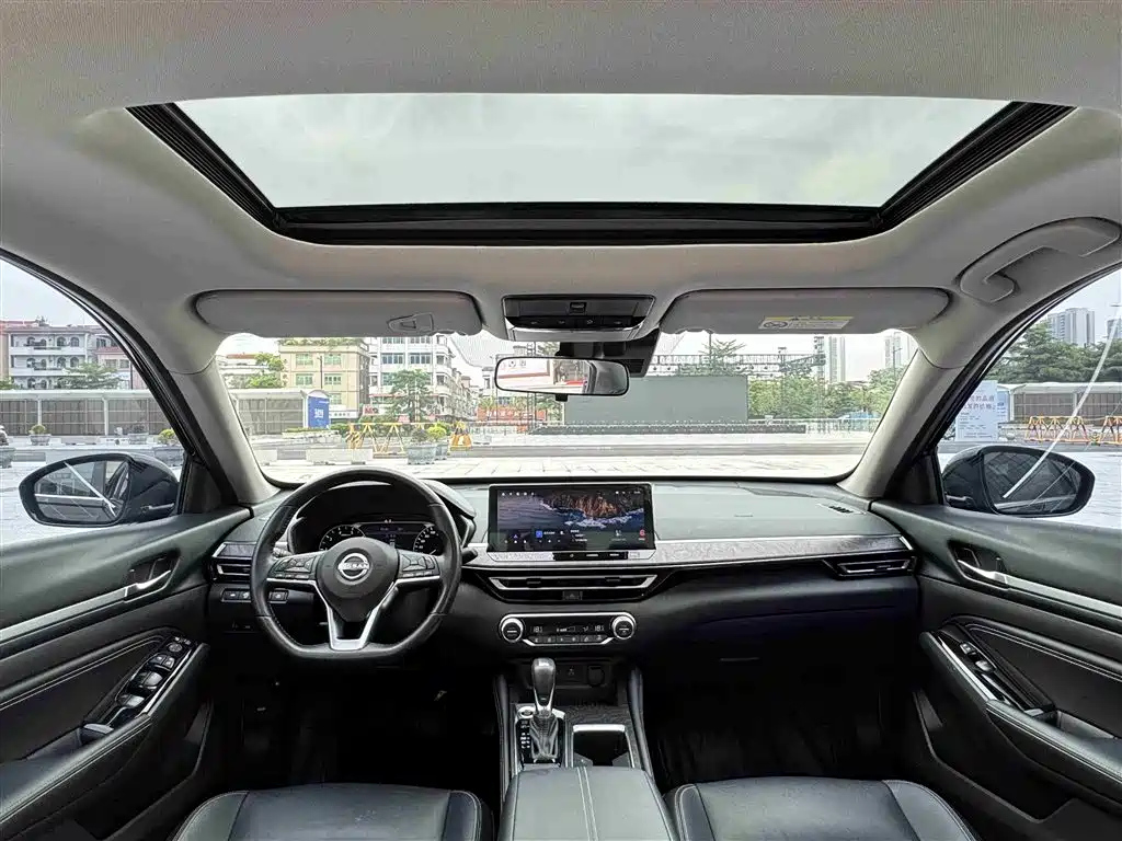 NISSAN TEANA 2022