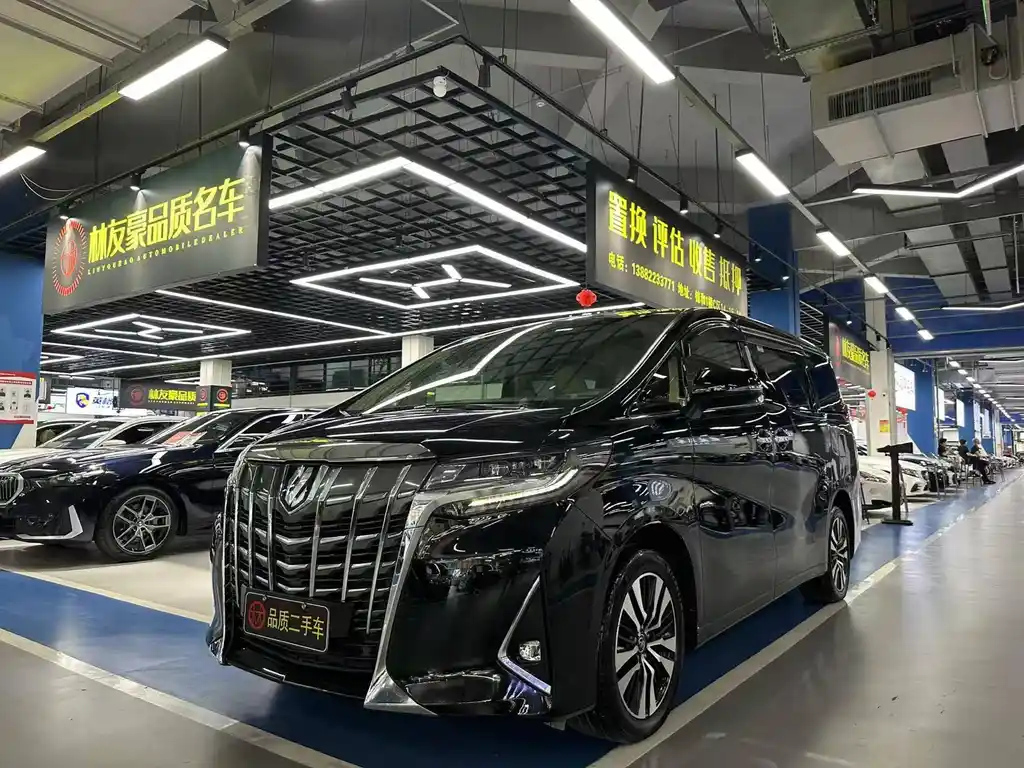 TOYOTA ALPHARD 2018