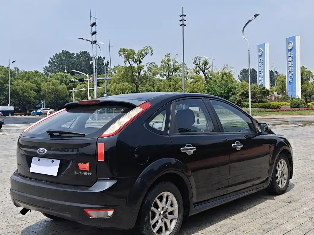 FORD FOCUS 2011