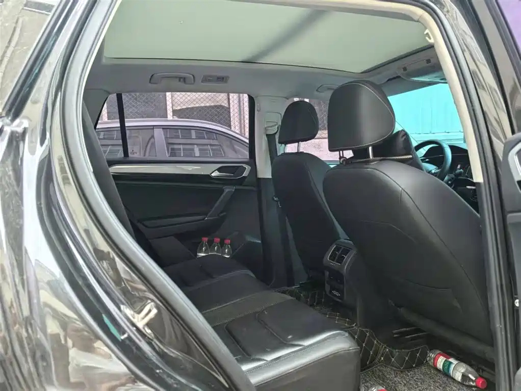 VOLKSWAGEN TAYRON 2019
