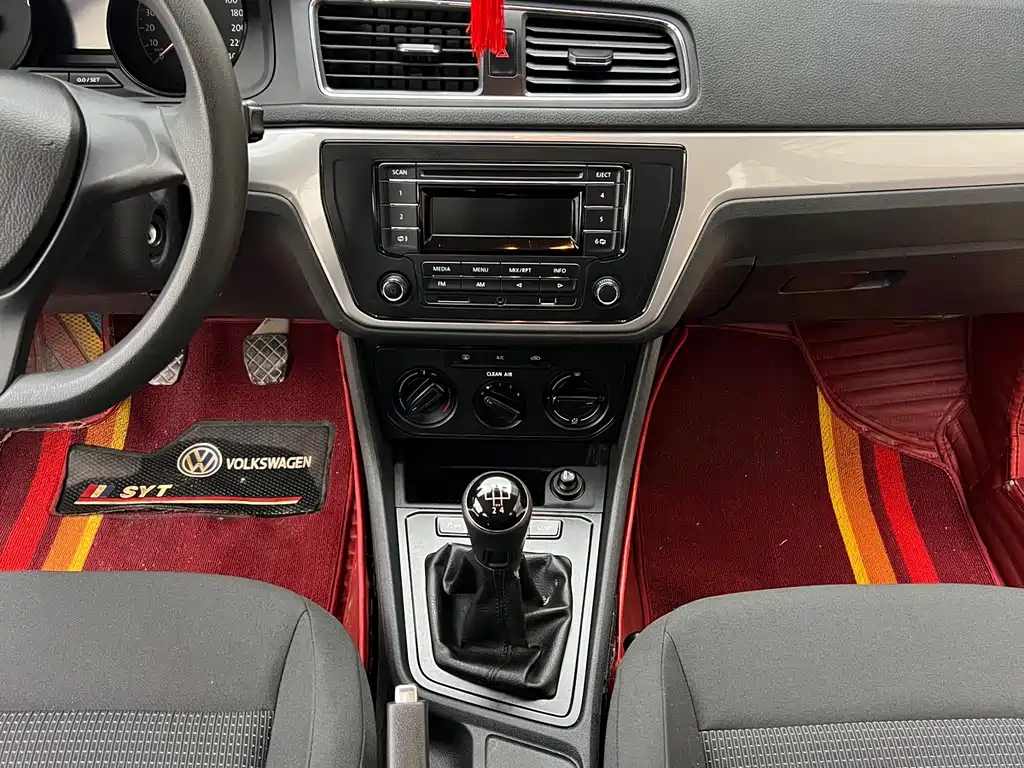 VOLKSWAGEN LAVIDA 2017