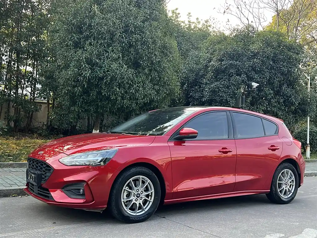 FORD FOCUS 2021