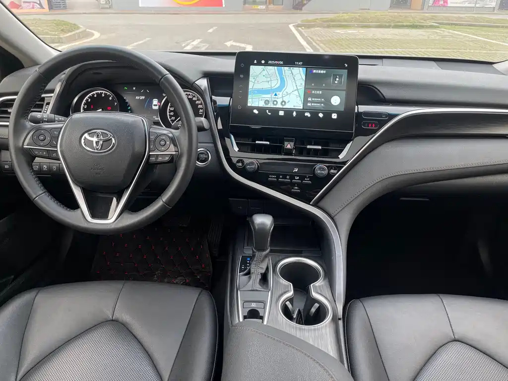 TOYOTA CAMRY 2021