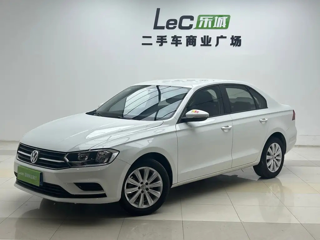 VOLKSWAGEN BORA 2019