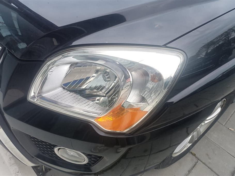 KIA SPORTAGE 2012