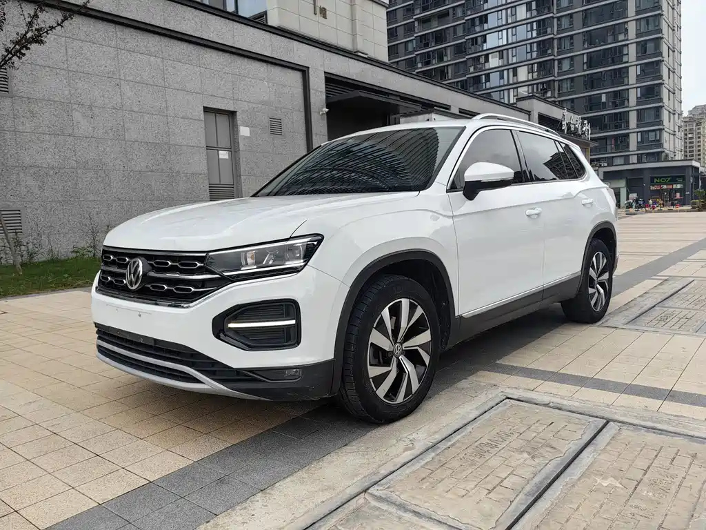 VOLKSWAGEN TAYRON 2020